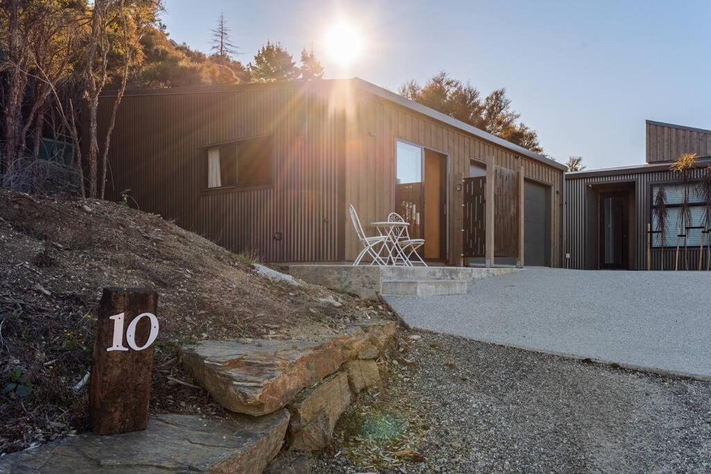 ワナカCosy Studio With Mountain Viewsアパートメント エクステリア 写真